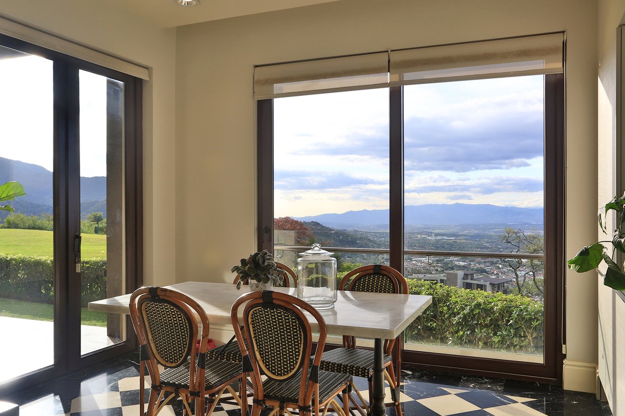 Designer Garden Level Condo, Santa Ana, San Jose