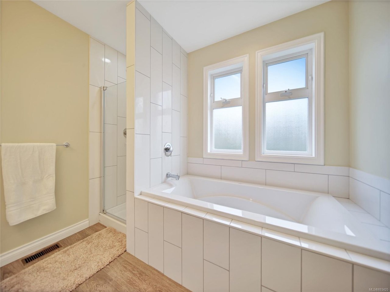 1260 Rockhampton Close