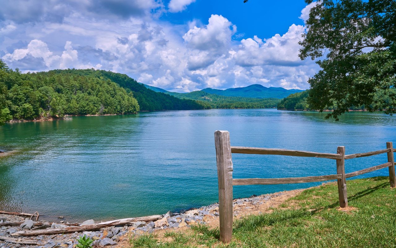 Mountain Island Lake Area