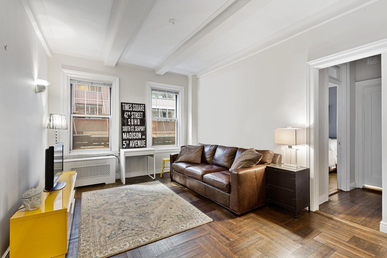 25 West 64th Street, Apt 3-A