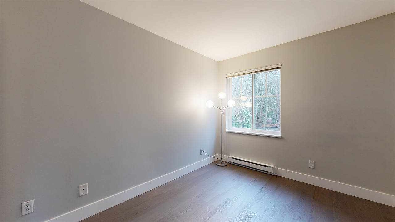 30-1800 Mamquam Rd