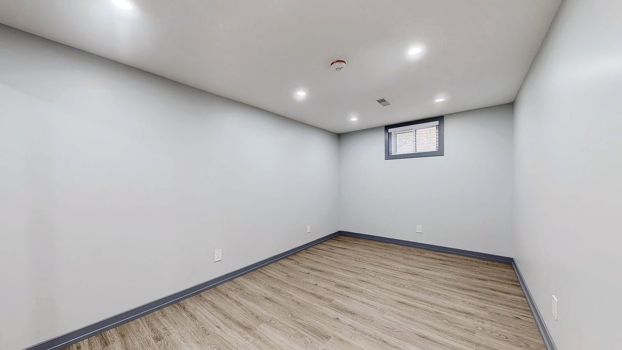 36 Jayfield Rd - Basement Unit