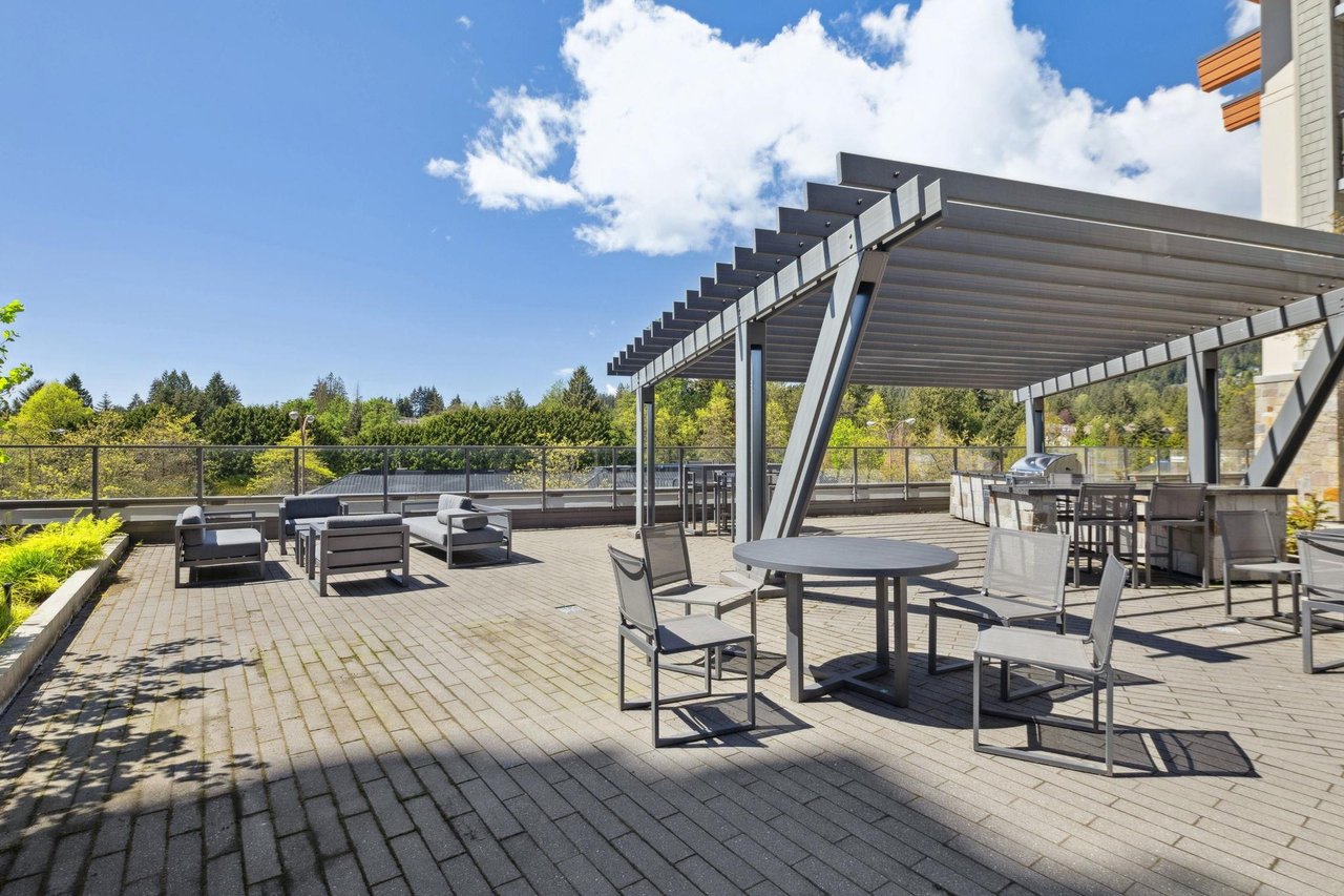 304-2780 Valley Centre Ave
