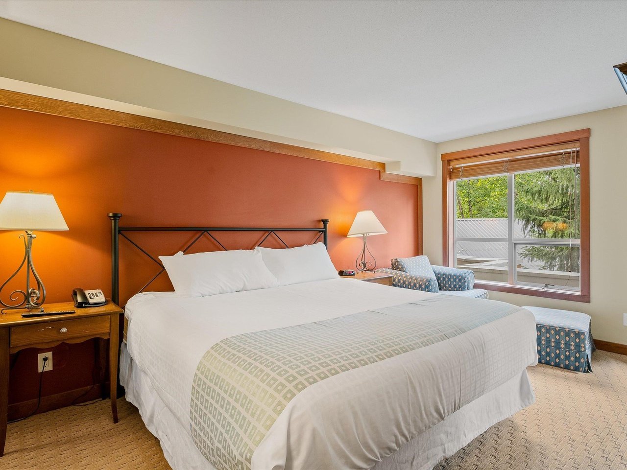 104-G1-4653 Blackcomb Wy