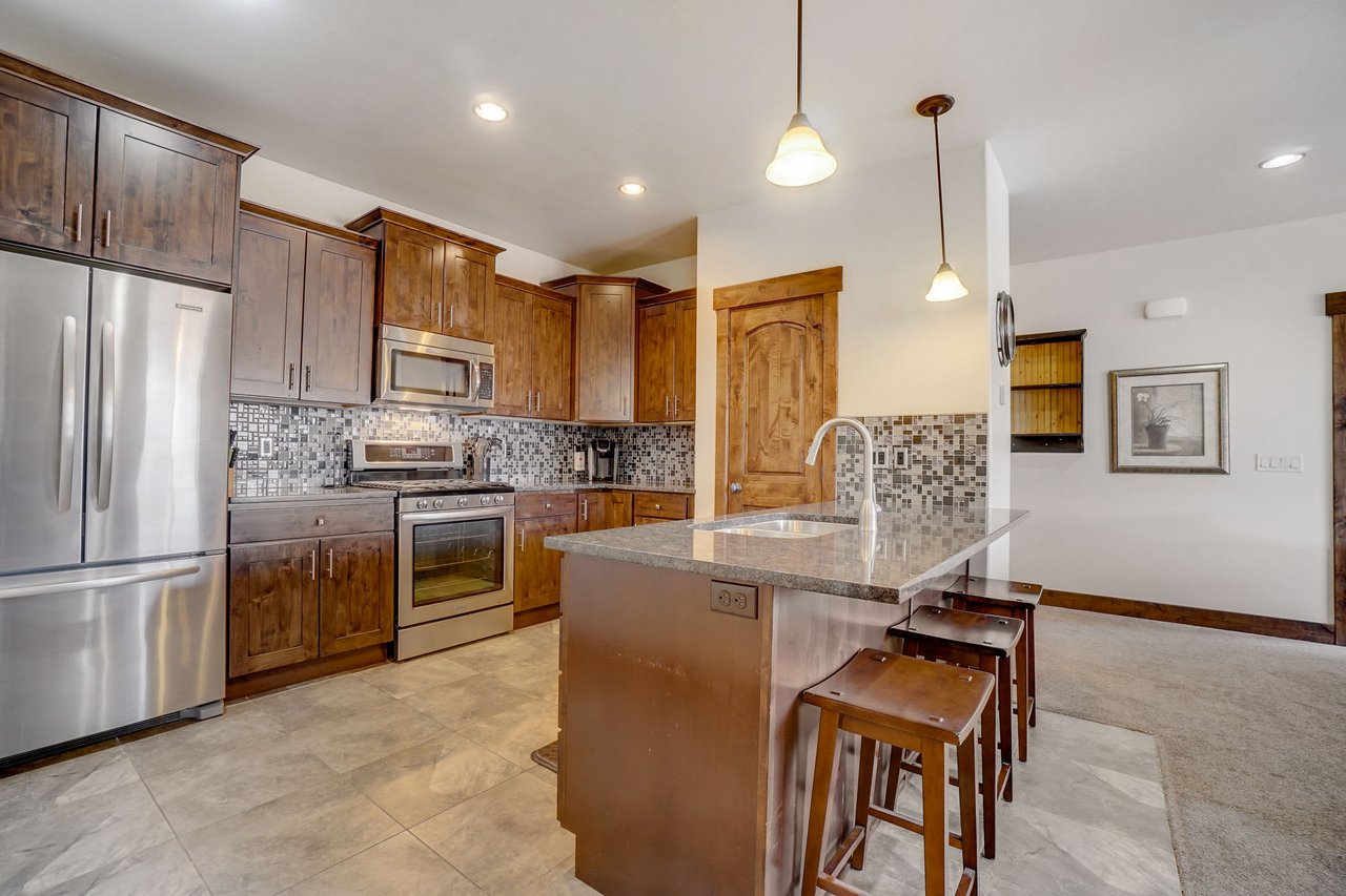 1291 W Black Rock Trail #H