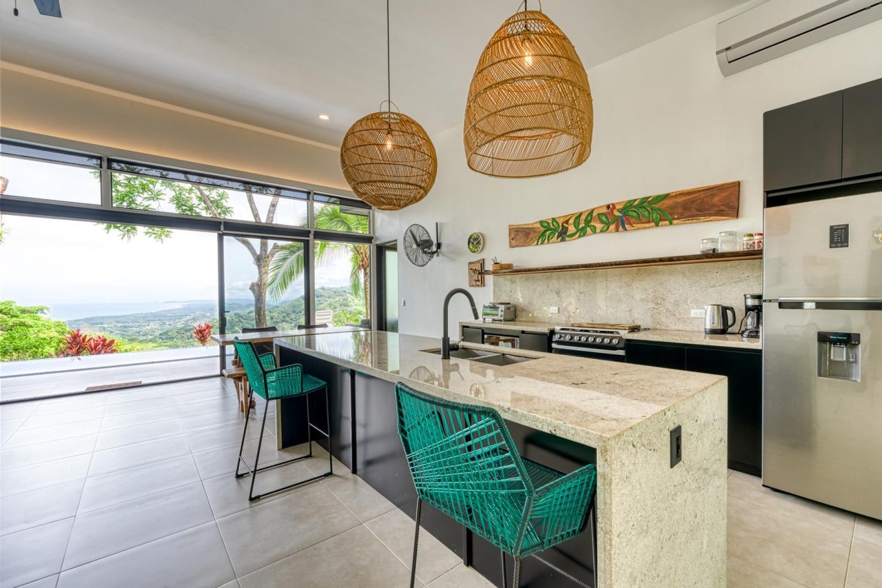 2 Bed 2 Bath, Sunset Ocean View Home