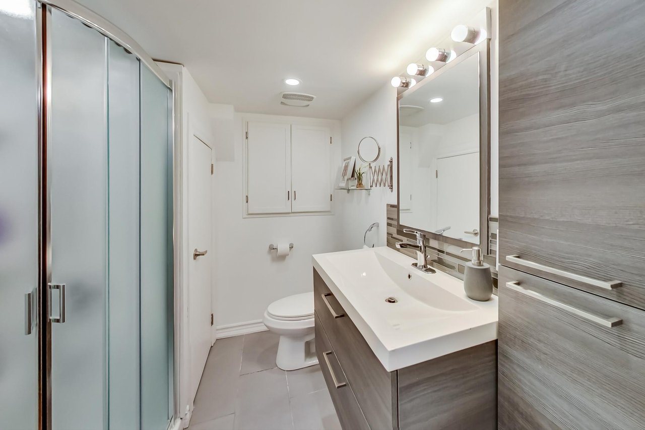 14 Armadale Avenue in Swansea Bloor West