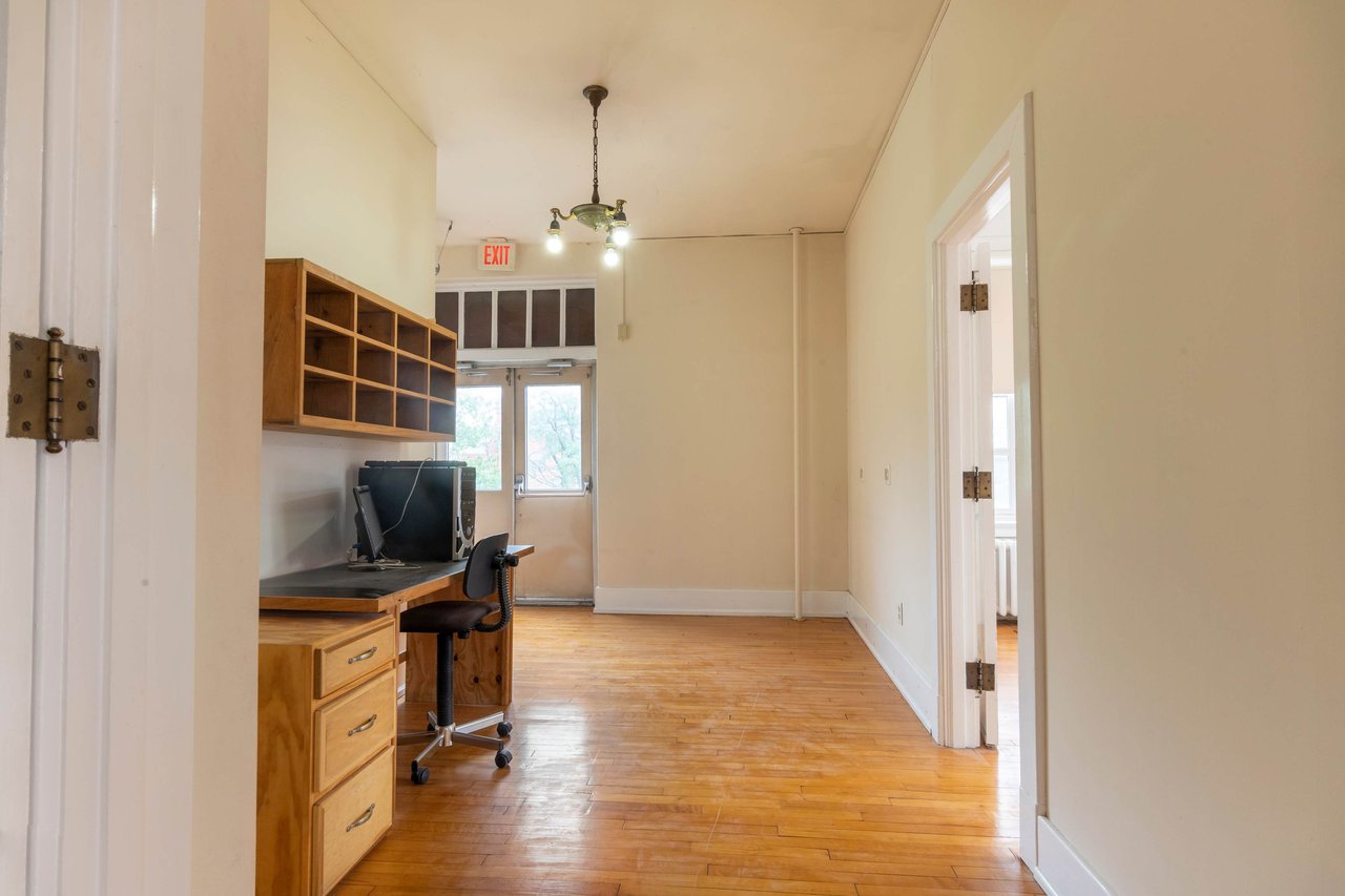 127 North 8th Street - Front