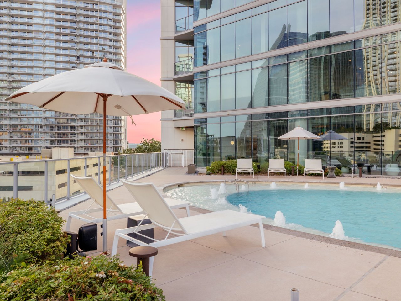 501 West Ave Unit: 3404