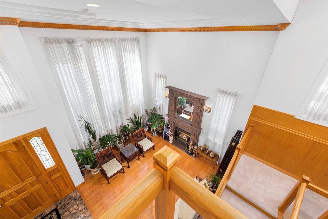 6160 Azure Rd