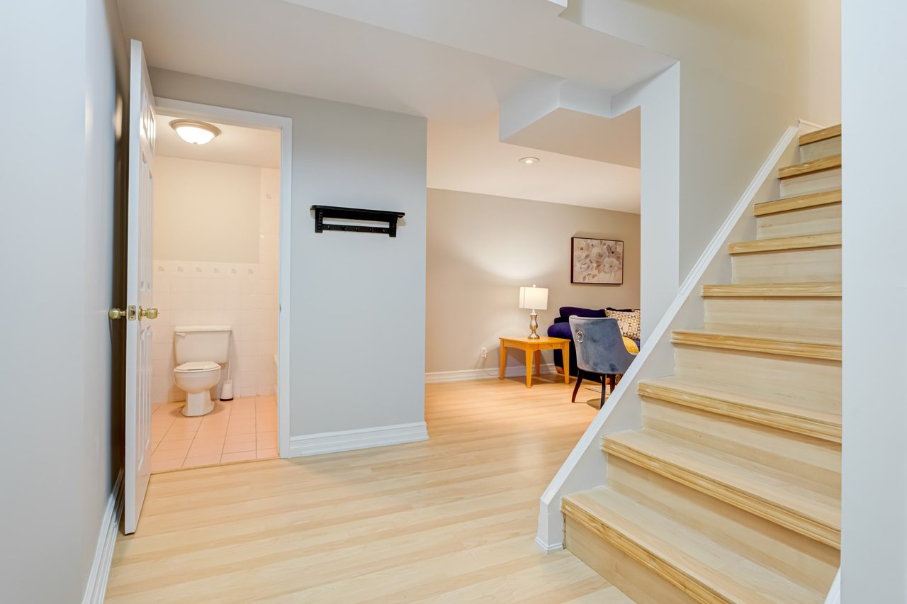 74 Penny Cres