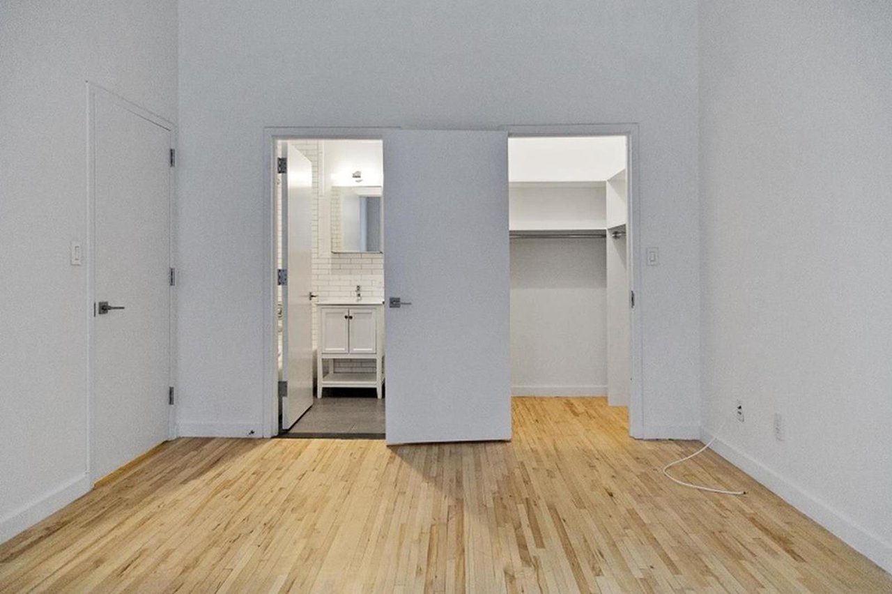 135 William Street, Apt 3-FLR