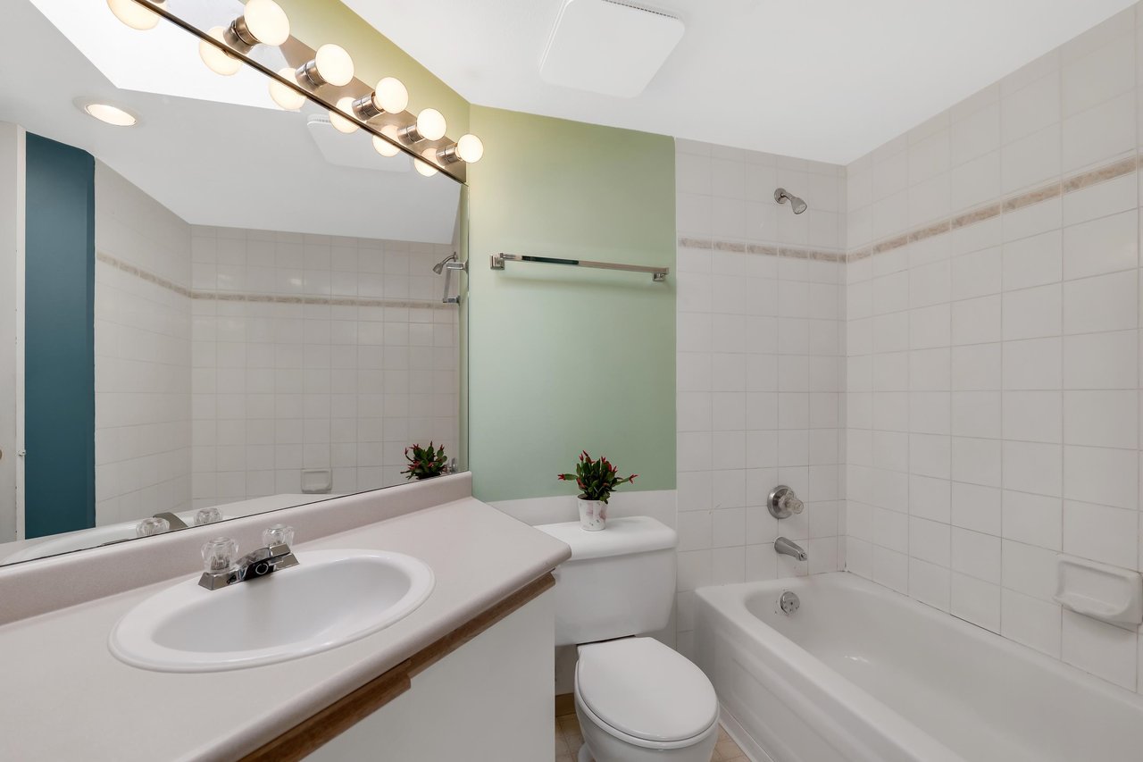 C307-40140 Willow Cres