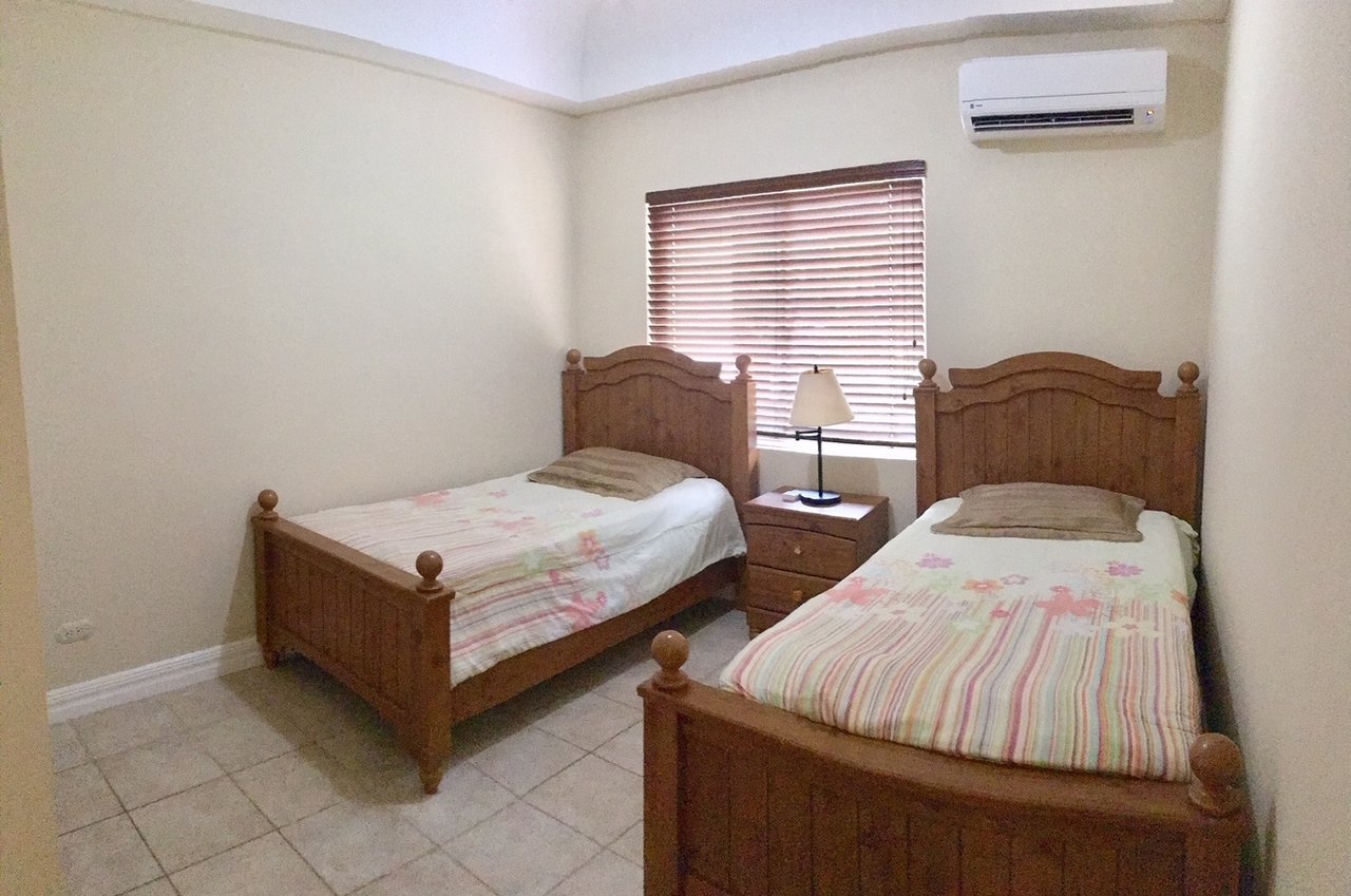 Gated School Community Townhome, Jaco, Puntarenas