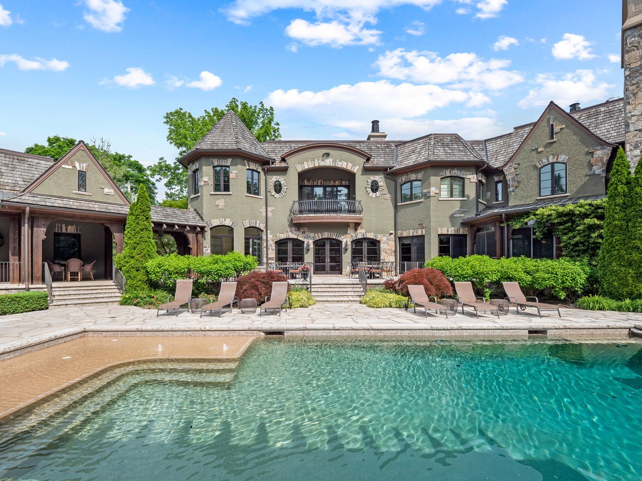 26565 Scenic Drive