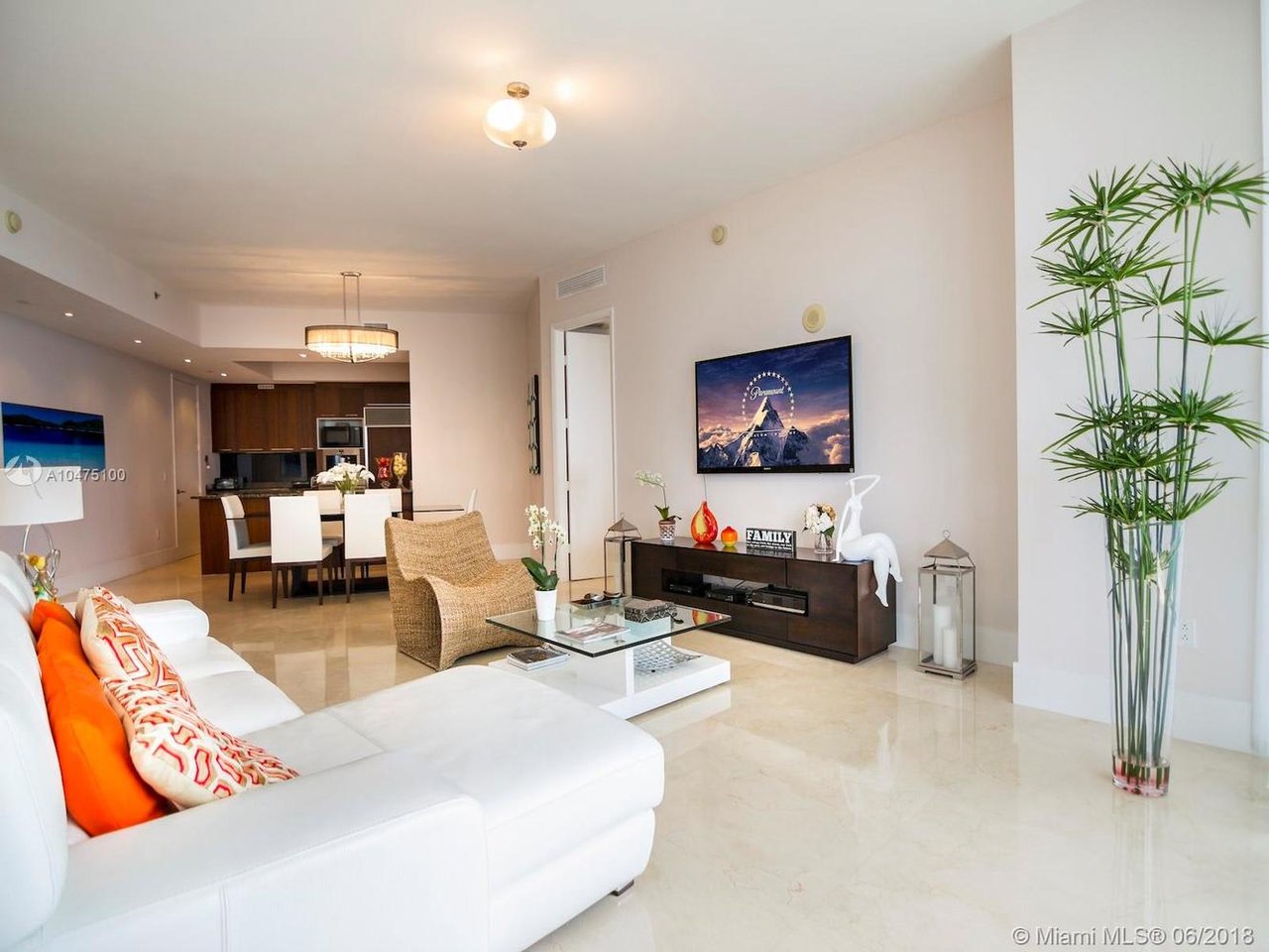 15811 Collins Ave, #1007