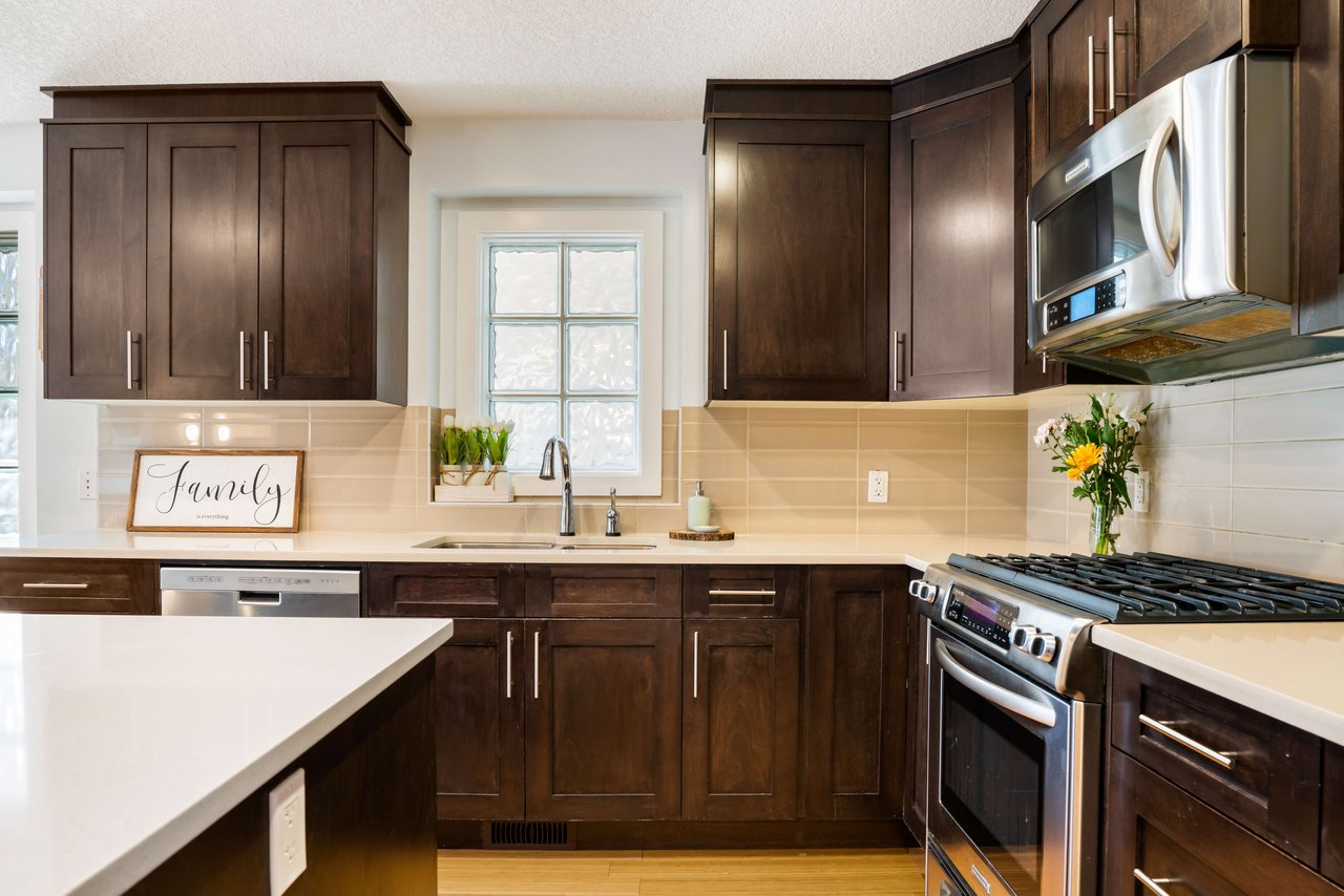 2020 27 Avenue SW Unit: 1