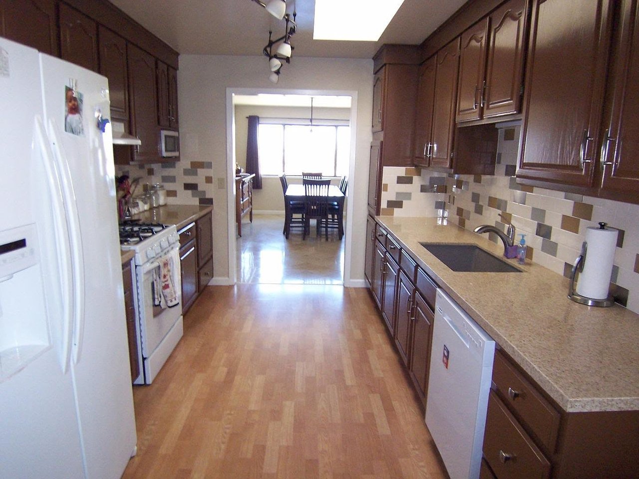 1246 Amador Ave