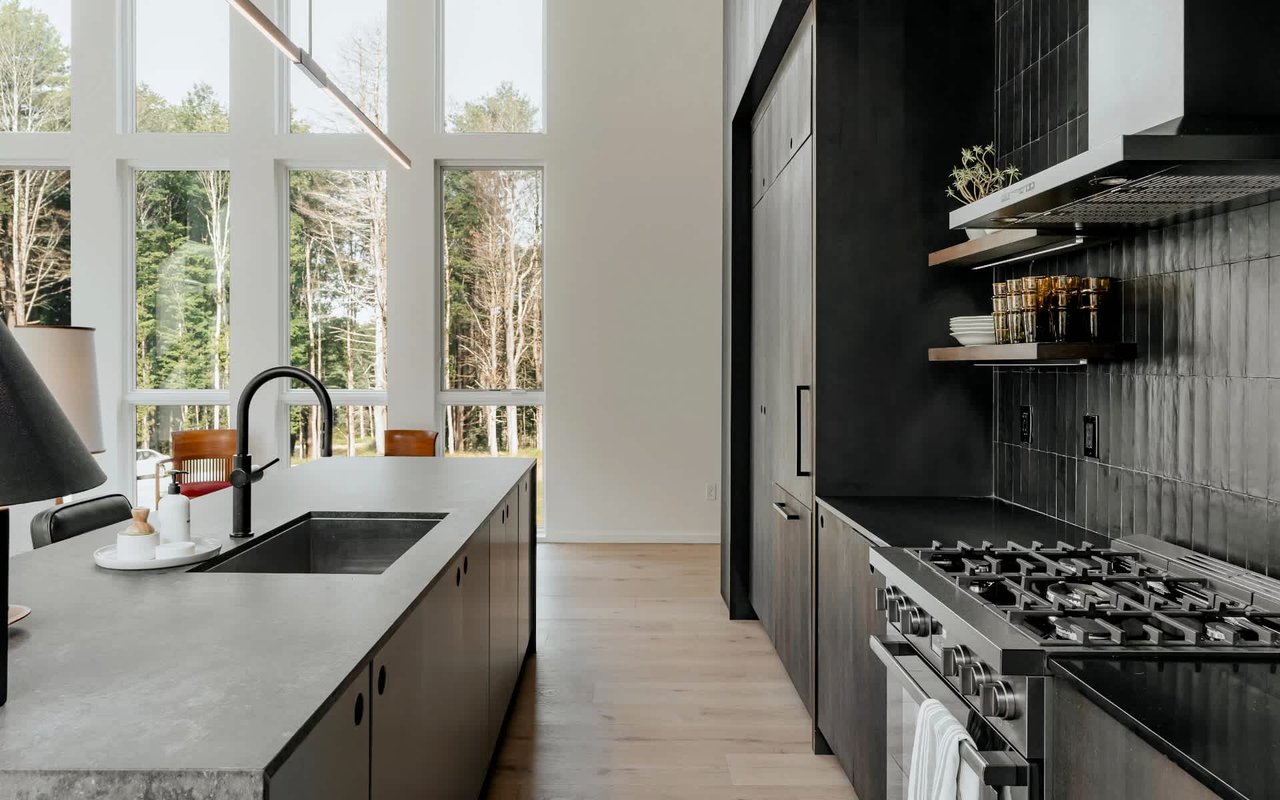 Everything You Need to Know Before Buying A Luxury Home