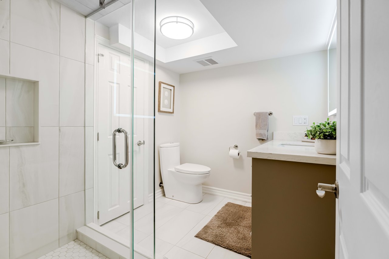 16 Henry Corson Pl