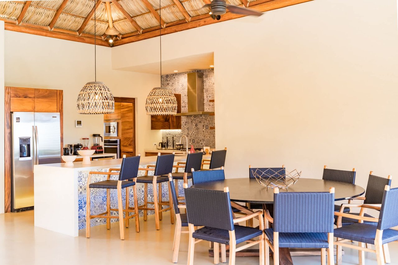 6 bedroom, Single Family Homes, Villa Sagrario, Montecito Beach Village
