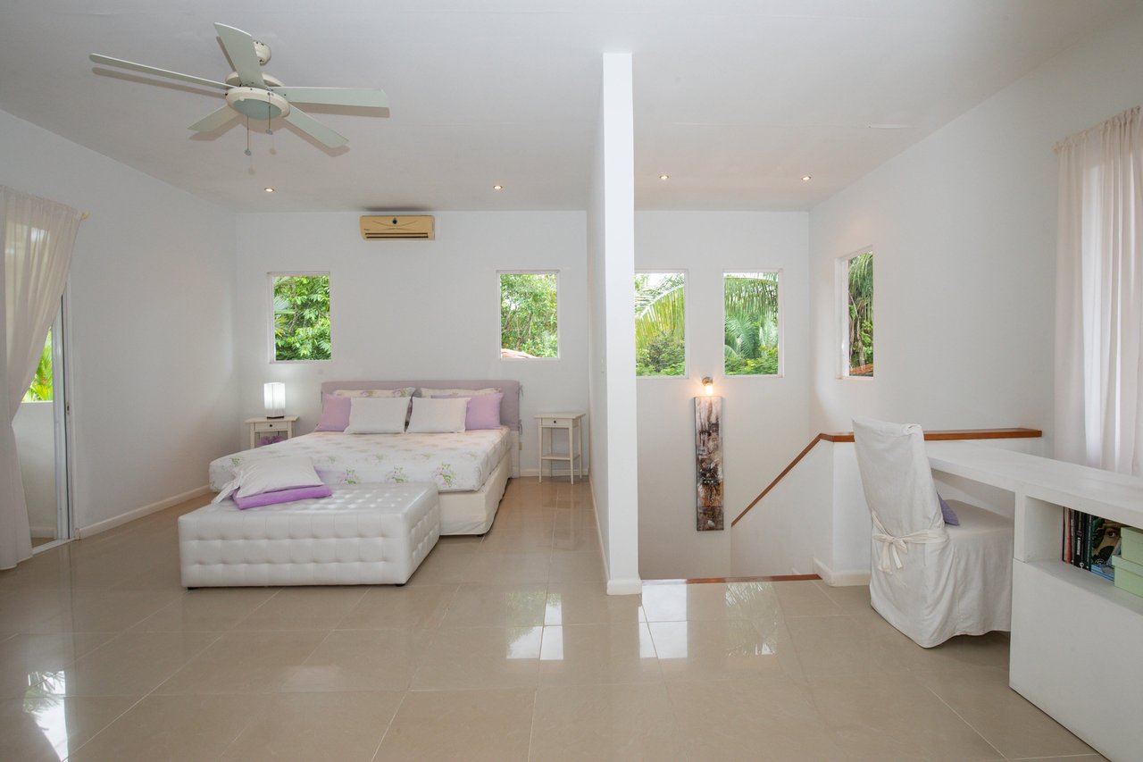 Ocean View Infinity Pool Home, Manuel Antonio, Puntarenas