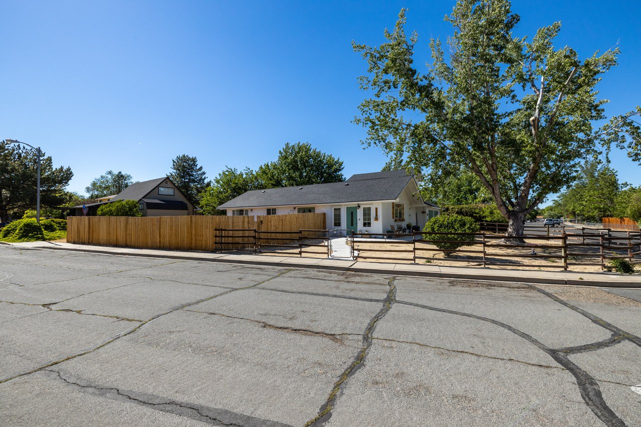 1325 Howard