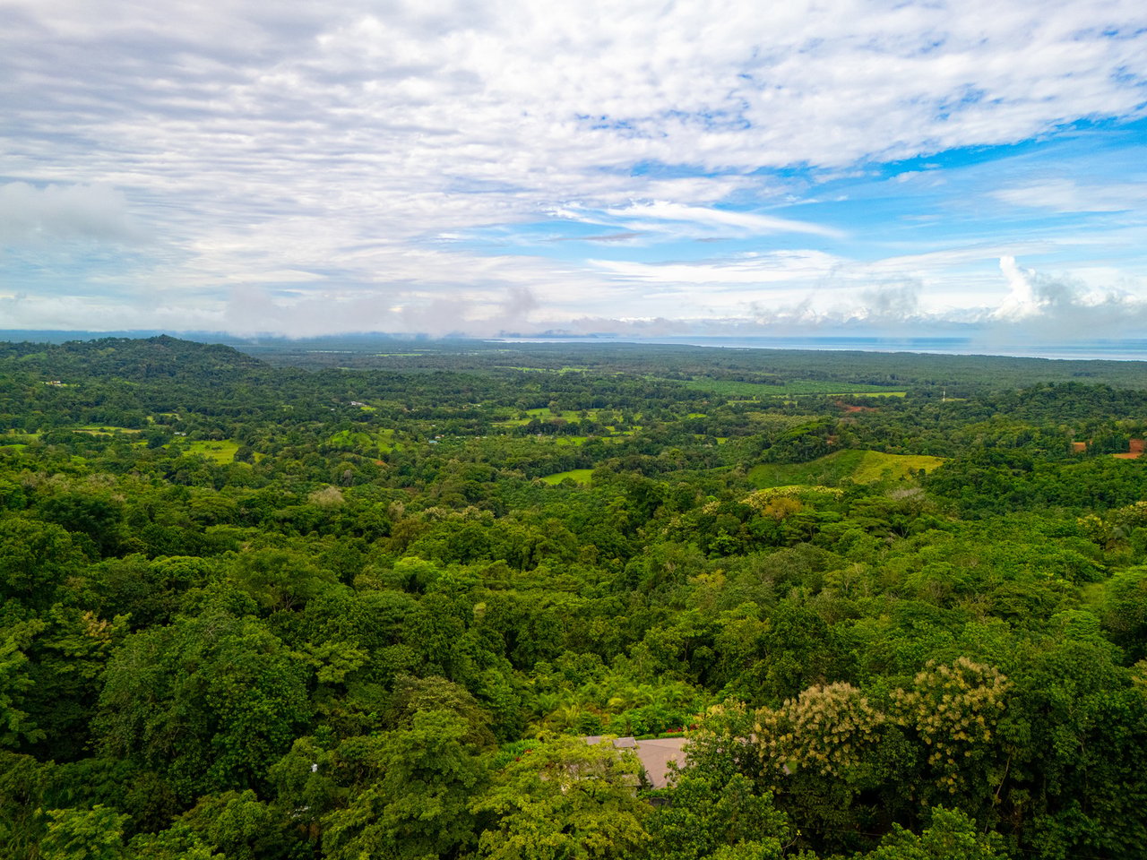 Modern Oceanview Infinity Pool Estate, Ojochal, Puntarenas
