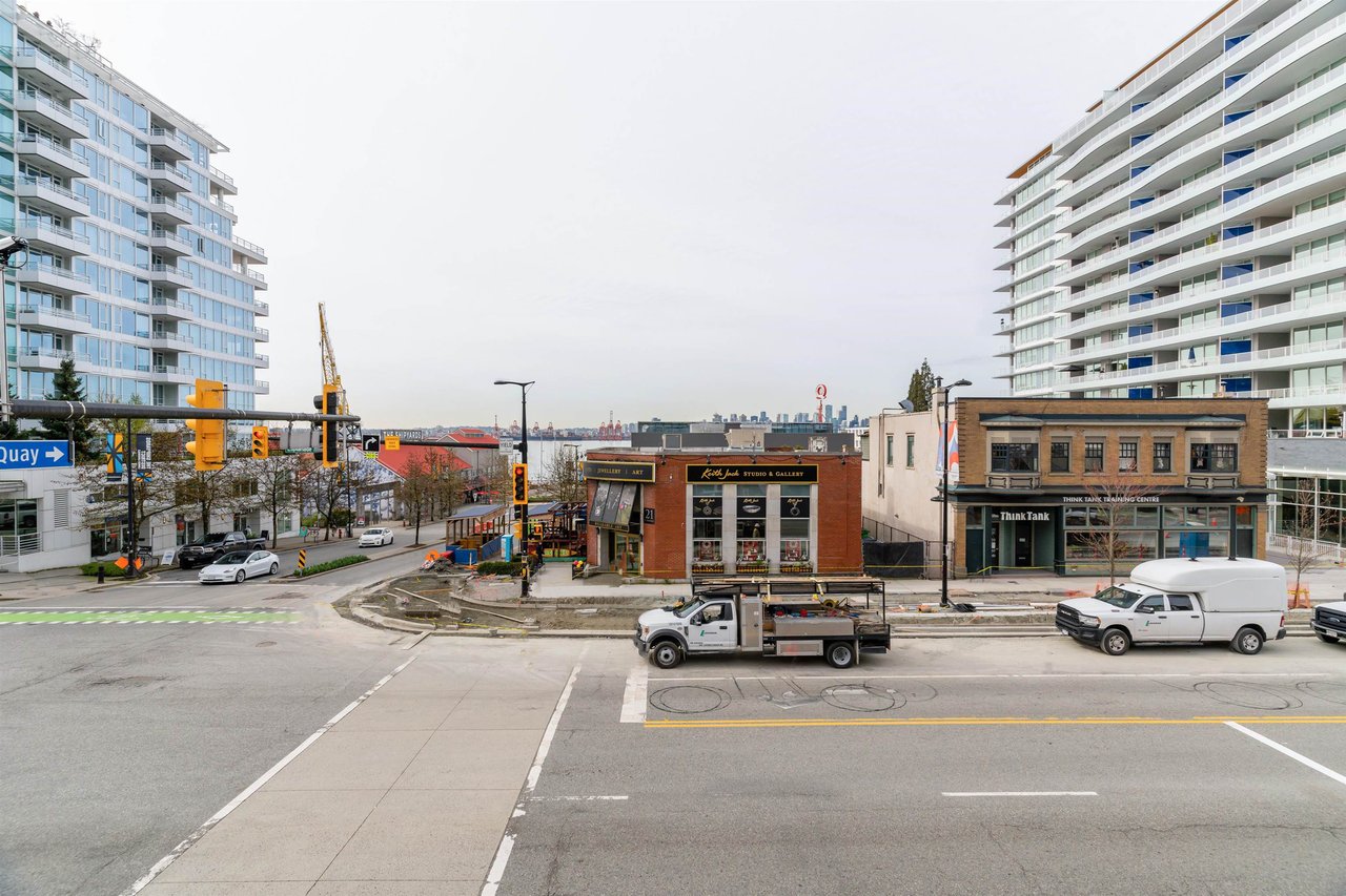 102-108 W Esplanade Ave