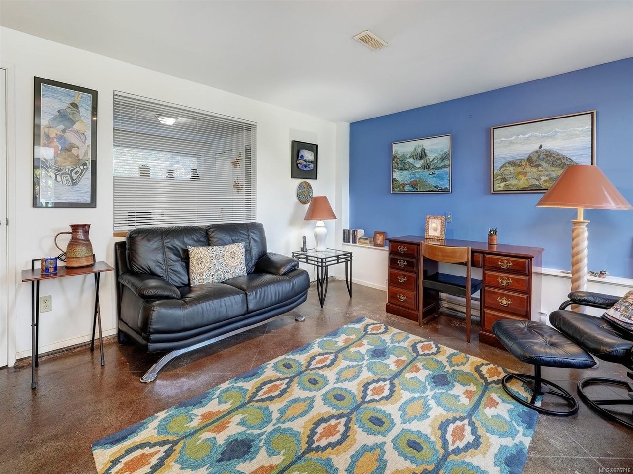 2105 Lorne Terr