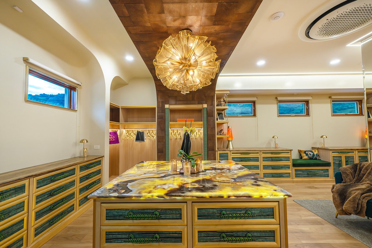 Luxury Estate with Panoramic Views, Santa Ana, San Jose