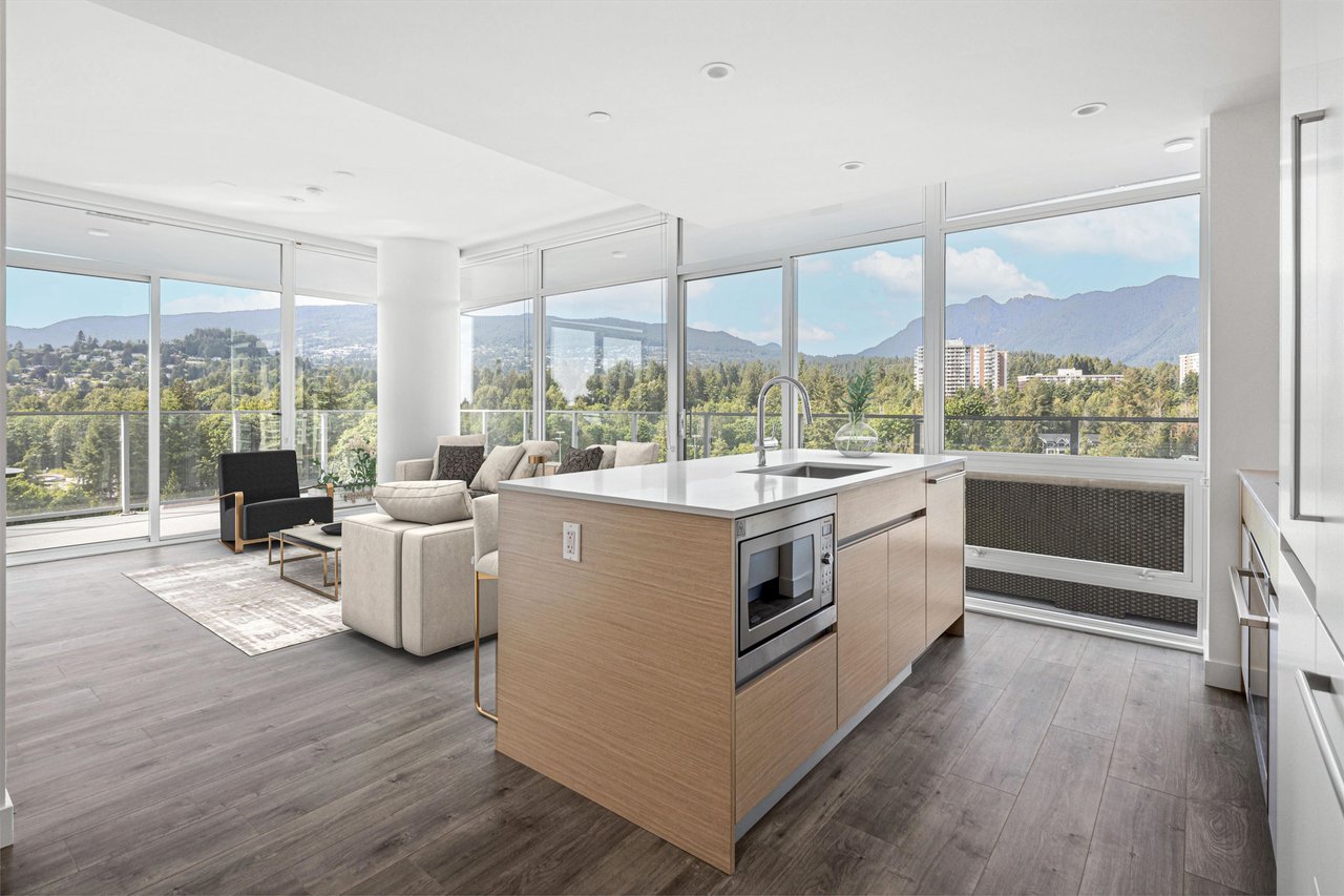 908-200 Klahanie Ct