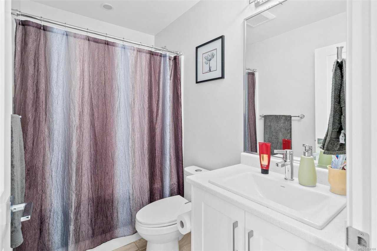 2544 West Trail Crt, Sooke