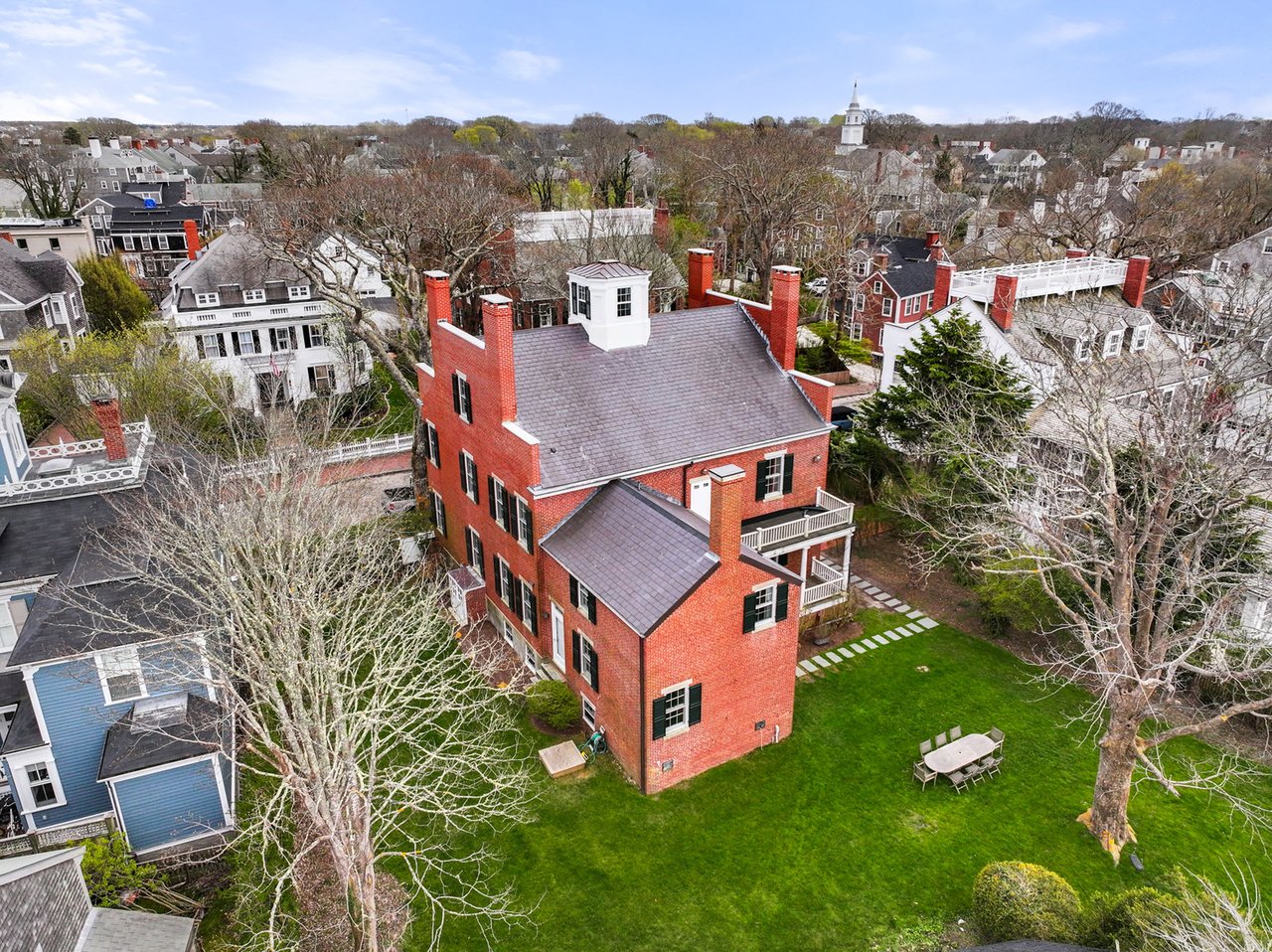 75 Main Street | Nantucket, MA 