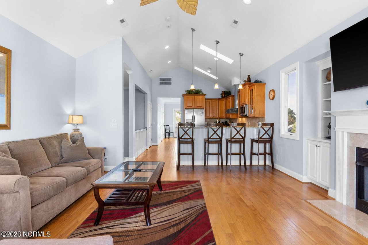 307 Greenville Ave, #2