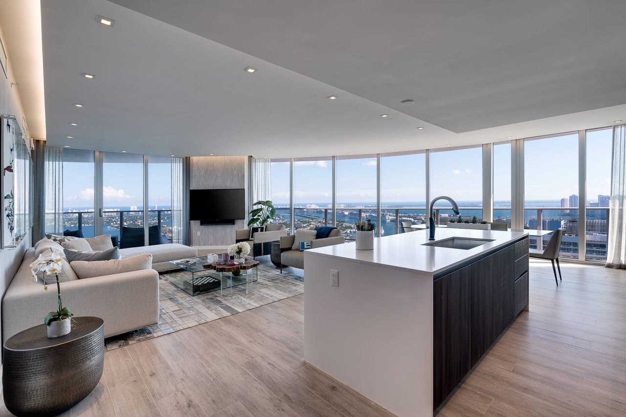 Aria on the Bay | Edgewater