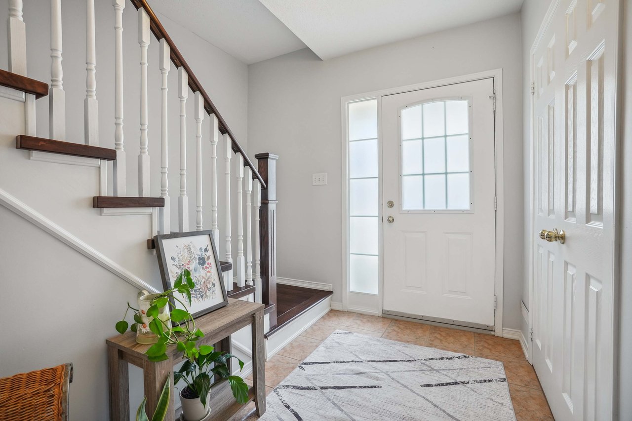 2-2360 Parkhaven Boulevard Unit: 2