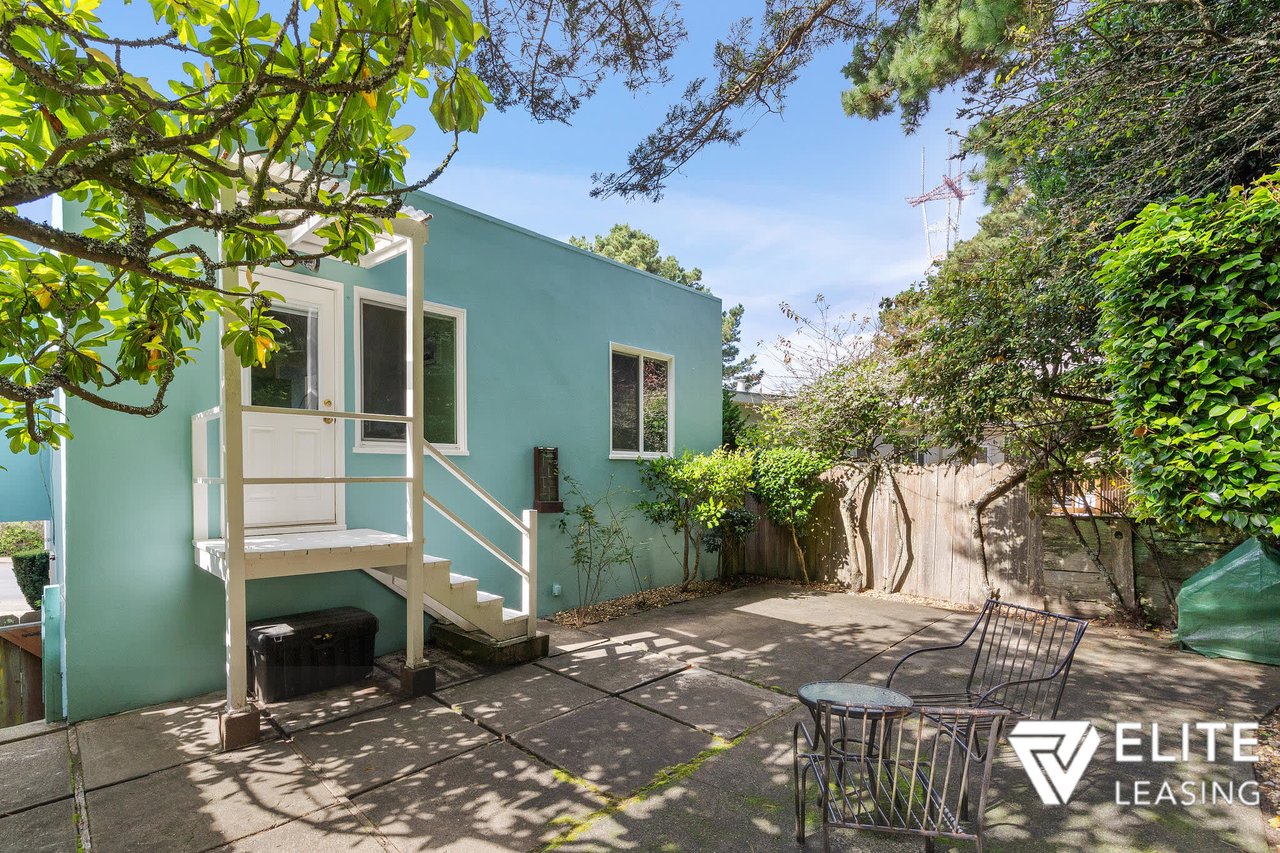 28 Knollview Way