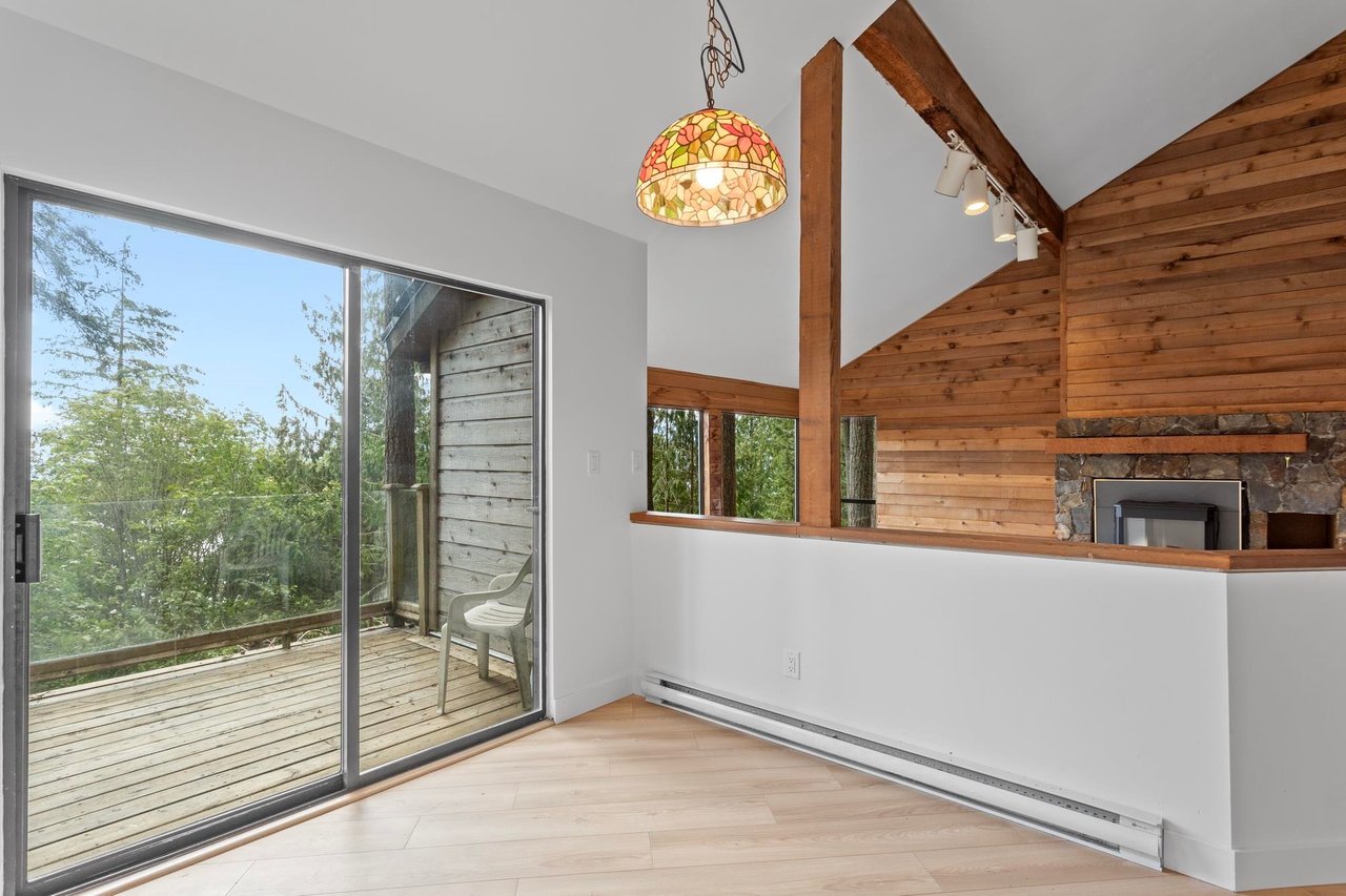 60 Sunset Dr