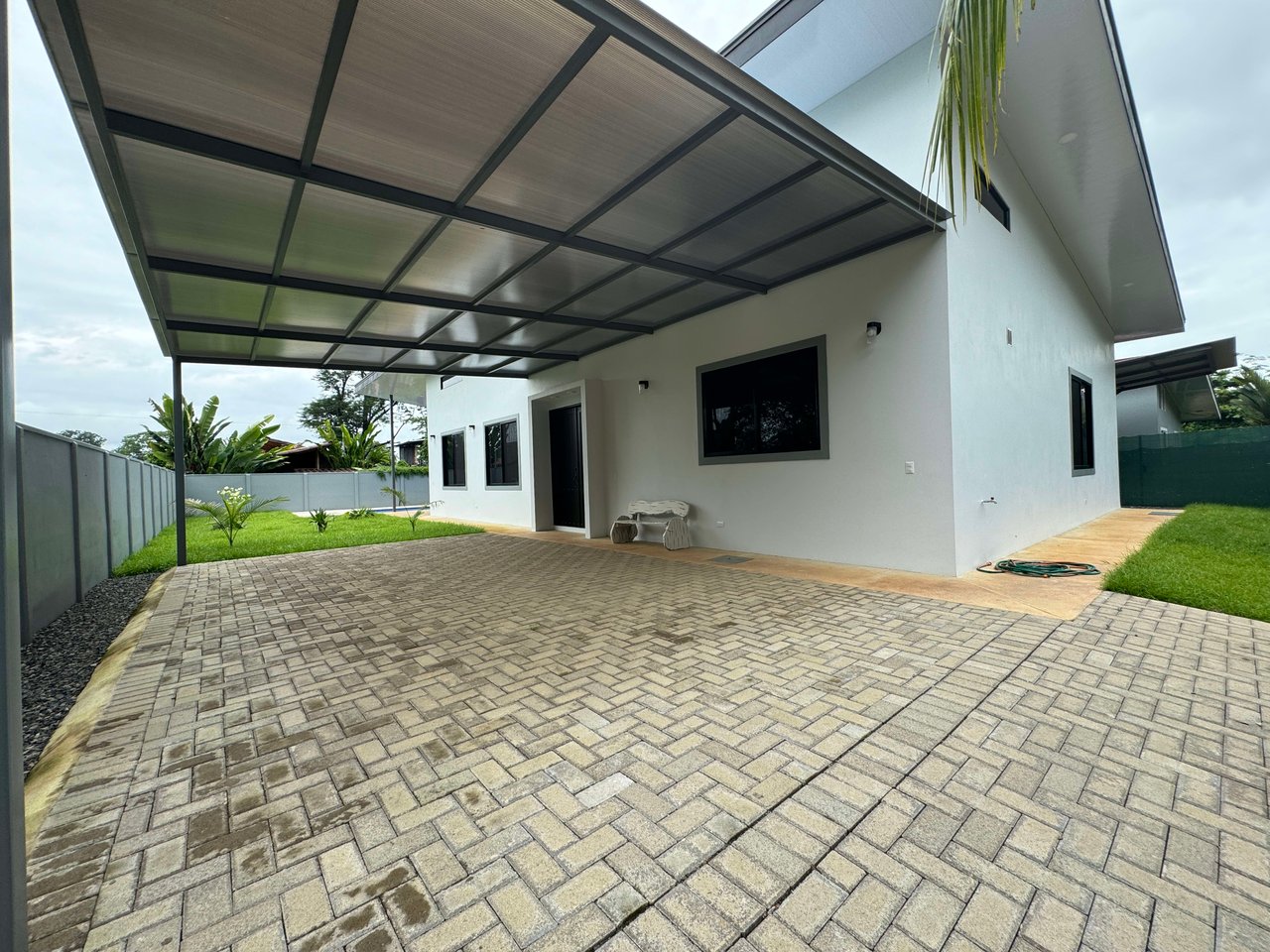 Uvita Beach Retreat!  Close to the Beach, Far From The Stress
