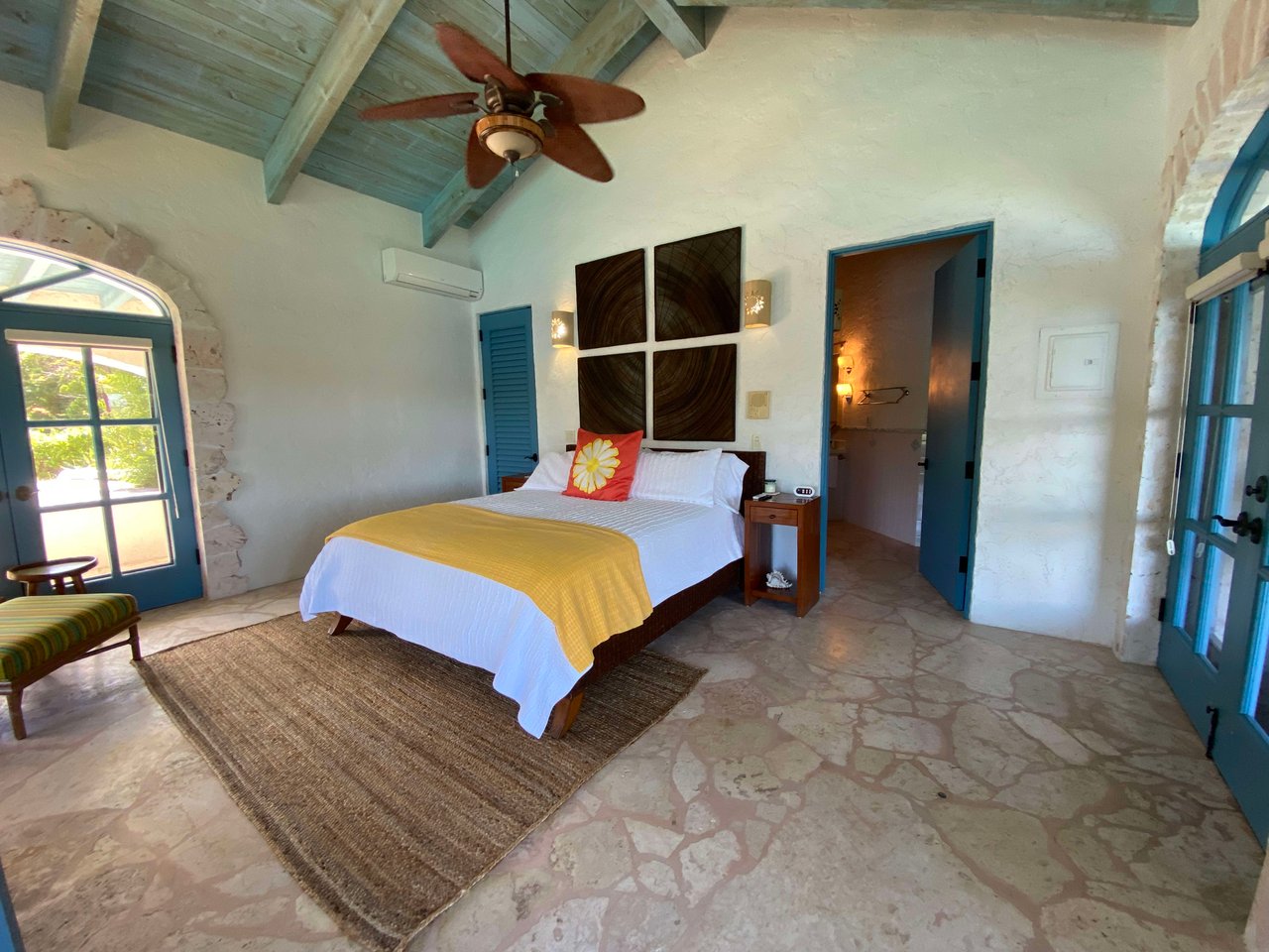 CLIFF HOUSE VILLA