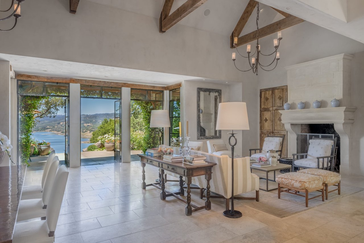 Napa Valley Compound