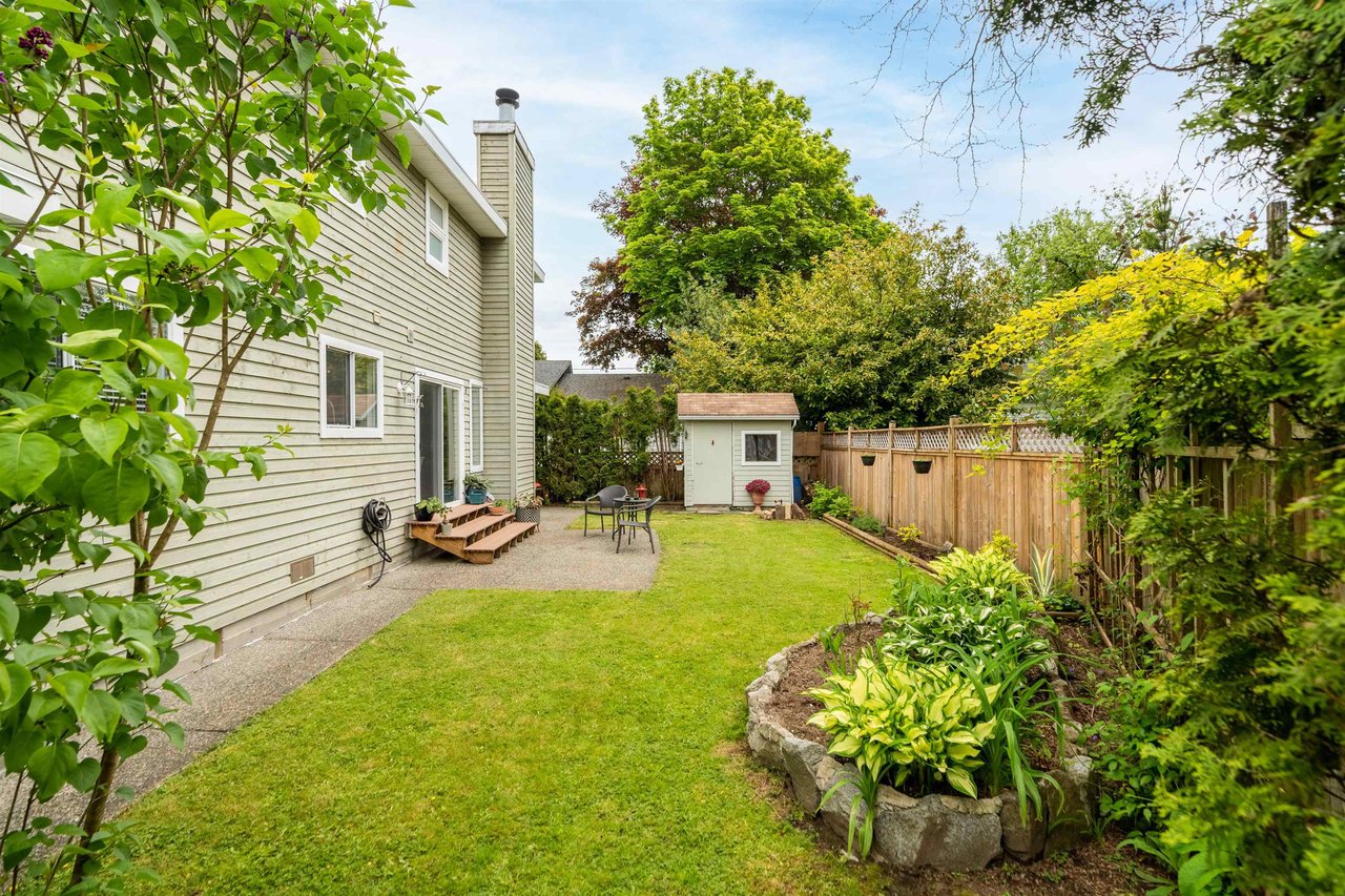 20294 125 Ave