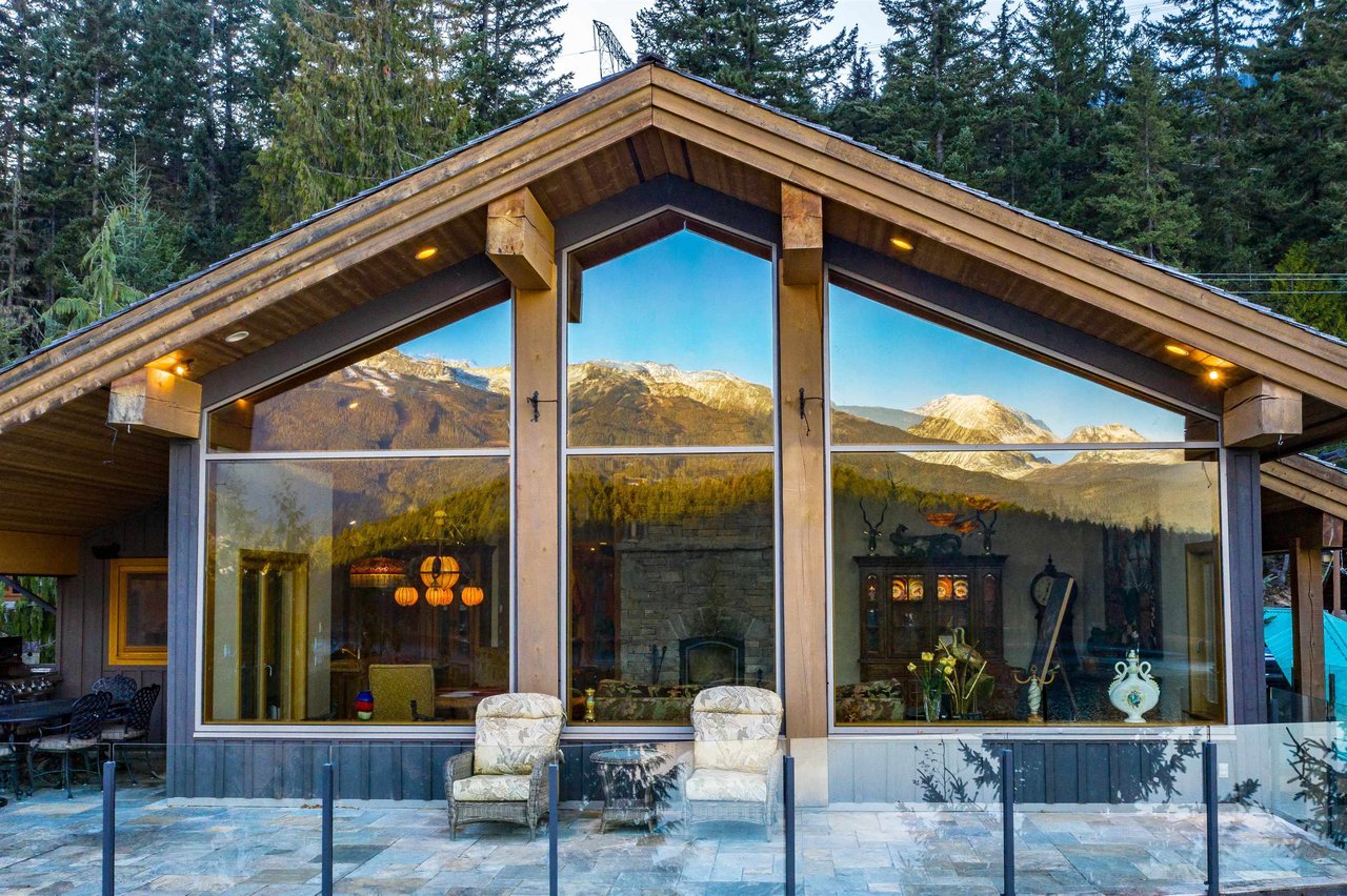 5698 Alta Lake Rd
