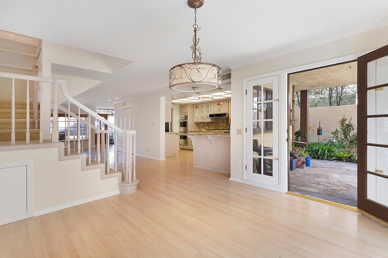 242 Heliotrope Avenue