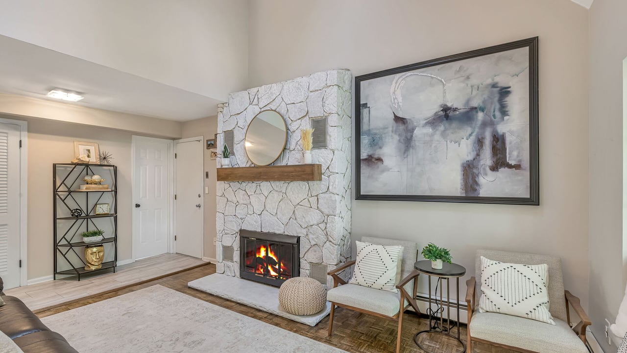 Paramus Colonial