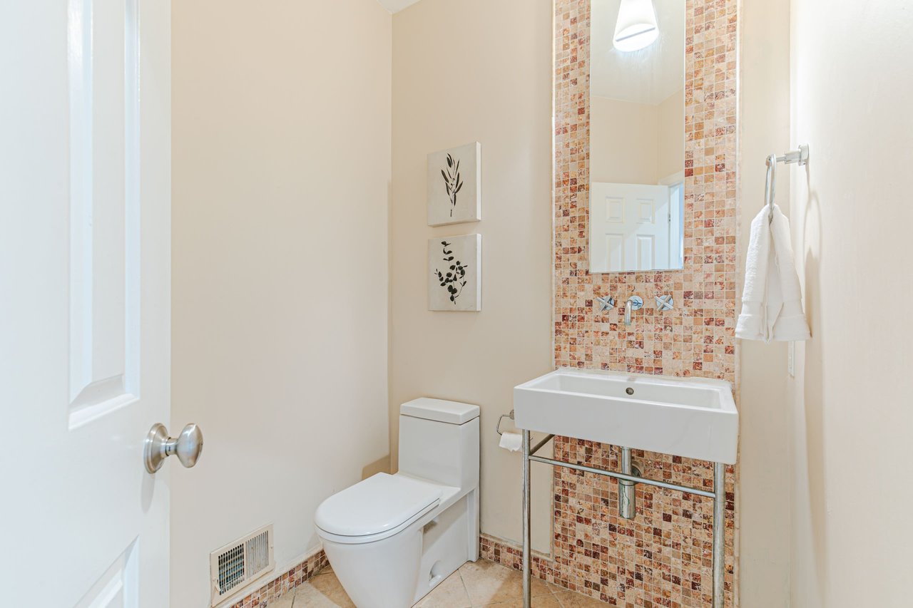 9225 Vendome Drive, Bethesda MD 20817