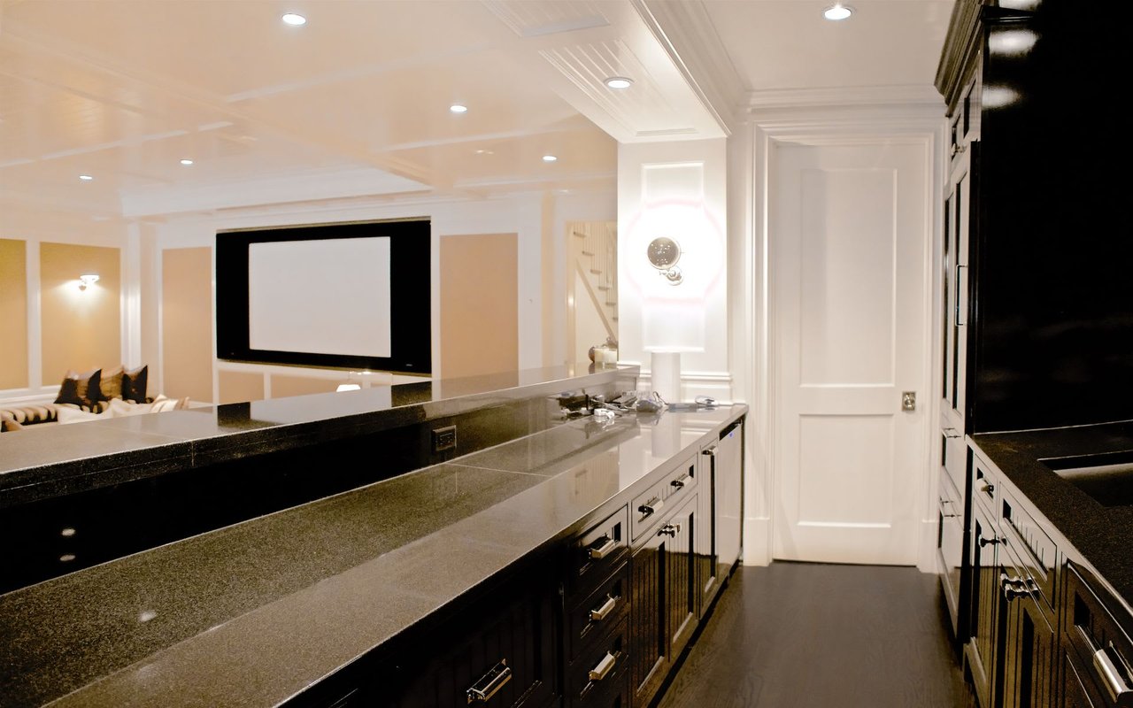 200 Woodland Ave