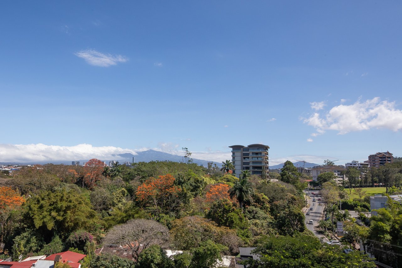 Renovated Executive Condo Home, Escazu, San Jose