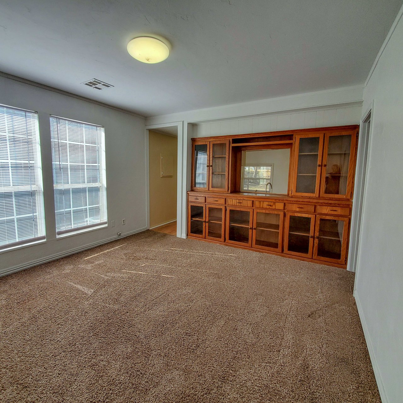 718 North Beard Ave